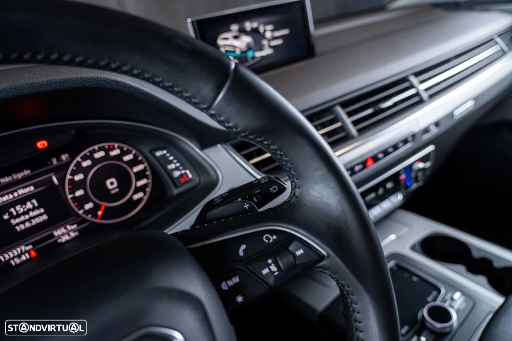 Audi Q7 3.0 TDI quattro S-line Tiptronic 7L - 11