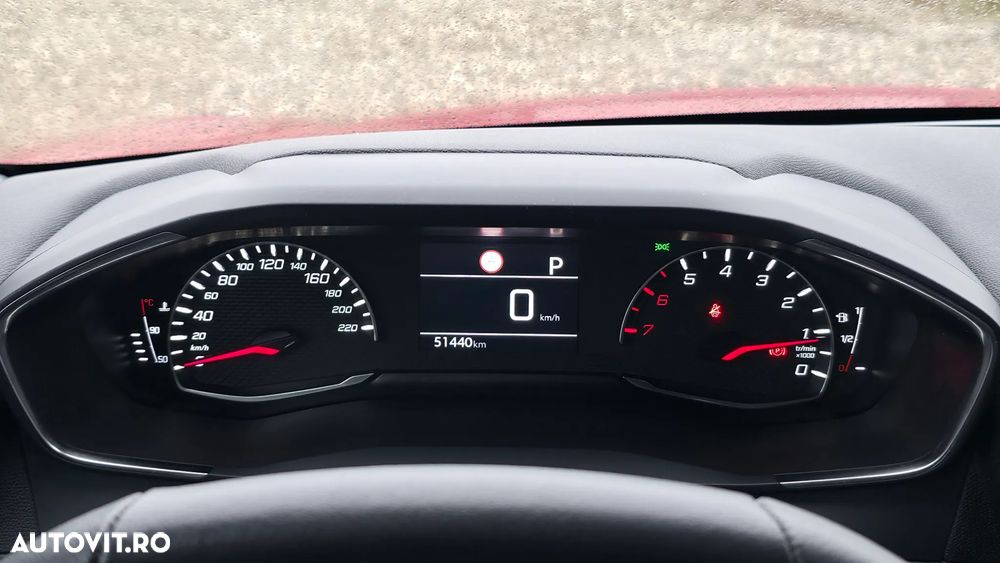 Peugeot 208 1.2 L PureTech STT EAT8 Allure Pack - 24