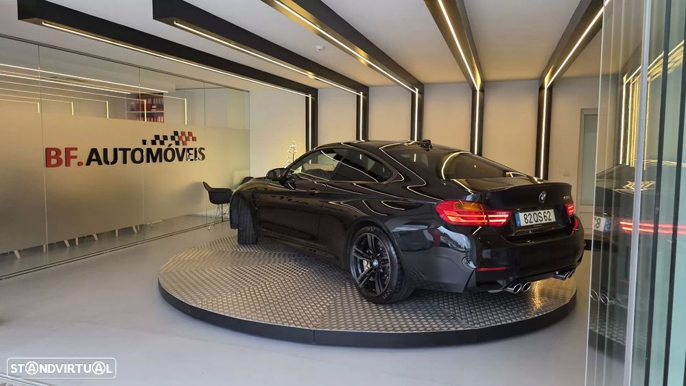 BMW M4 Auto - 3