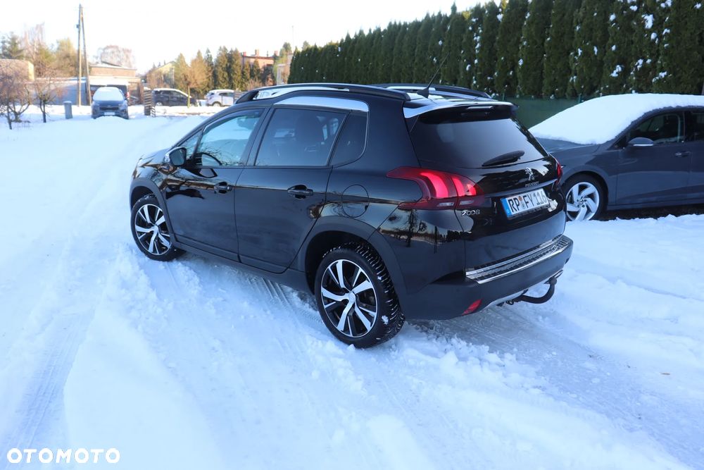 Peugeot 2008 PureTech 130 EAT8 GT Exclusive - 13