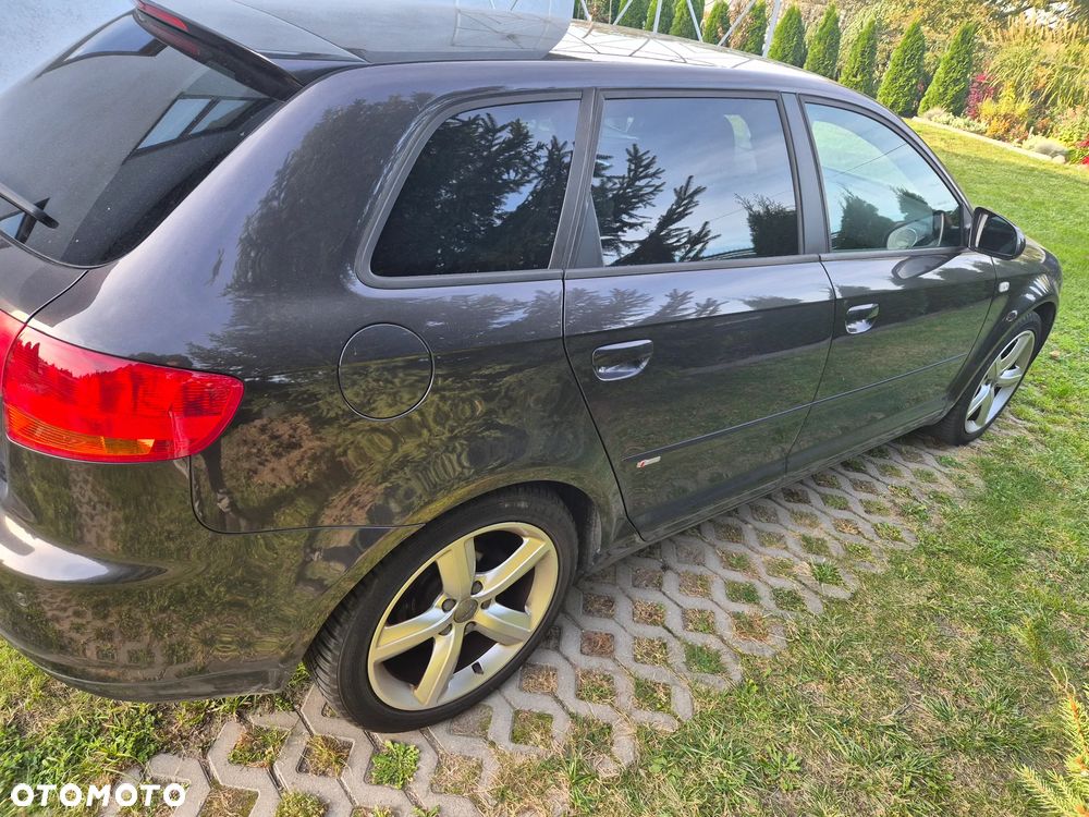 Audi A3 Sportback - 4