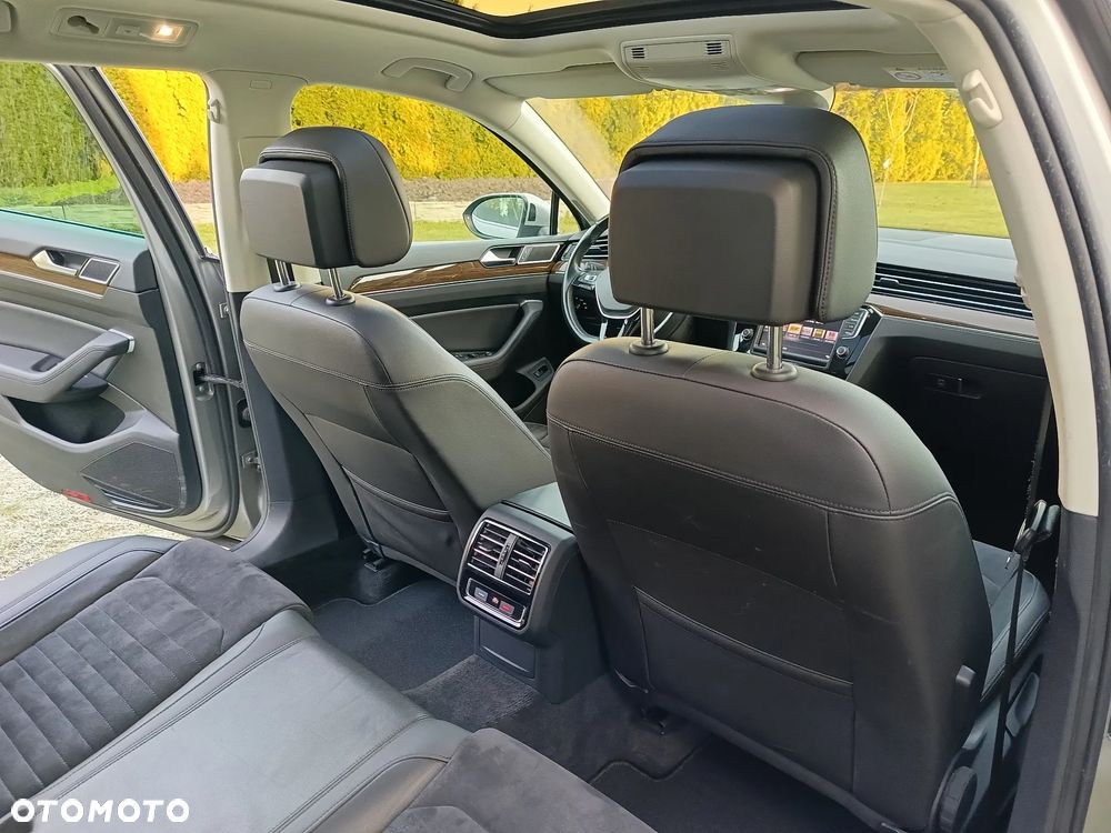 Volkswagen Passat 2.0 TDI SCR (BlueMotion Tech) 4Mot DSG Highline - 32