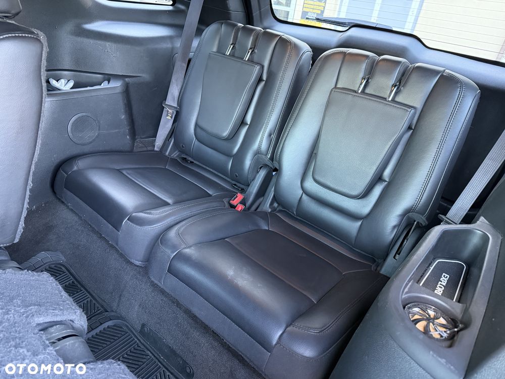 Ford Explorer - 12