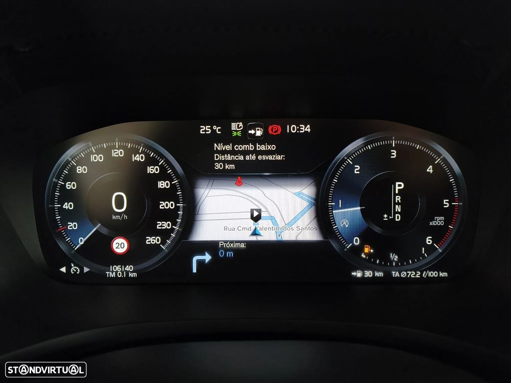 Volvo V60 2.0 D3 Momentum Geartronic - 11