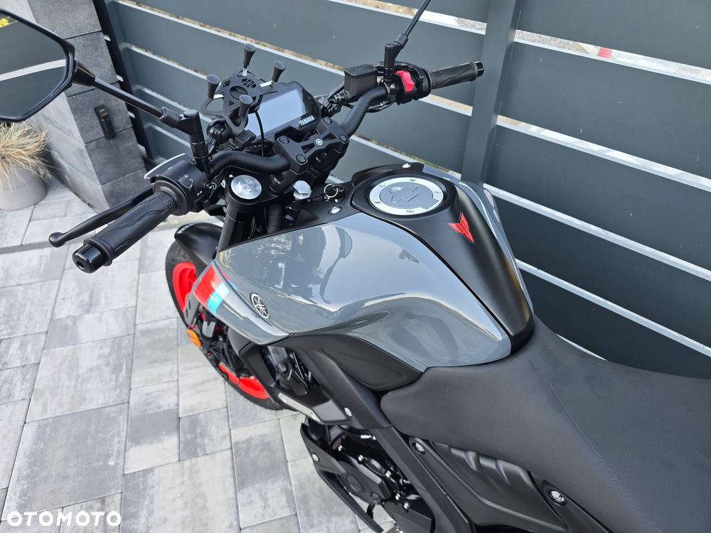 Yamaha MT - 18