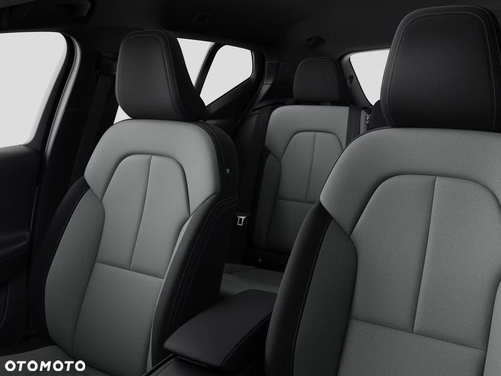 Volvo XC 40 B3 Plus Dark - 6
