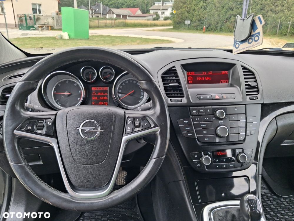 Opel Insignia - 8