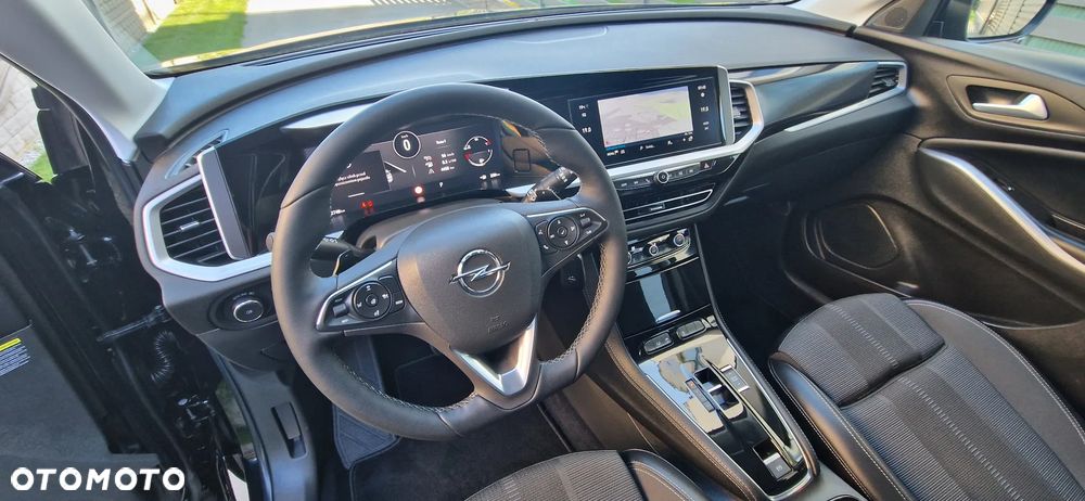 Opel Grandland 1.2 T Business Edition S&S - 17