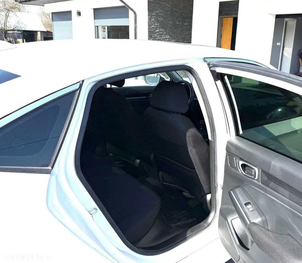 Honda Civic 1.5 i-VTEC Turbo CVT Executive - 14