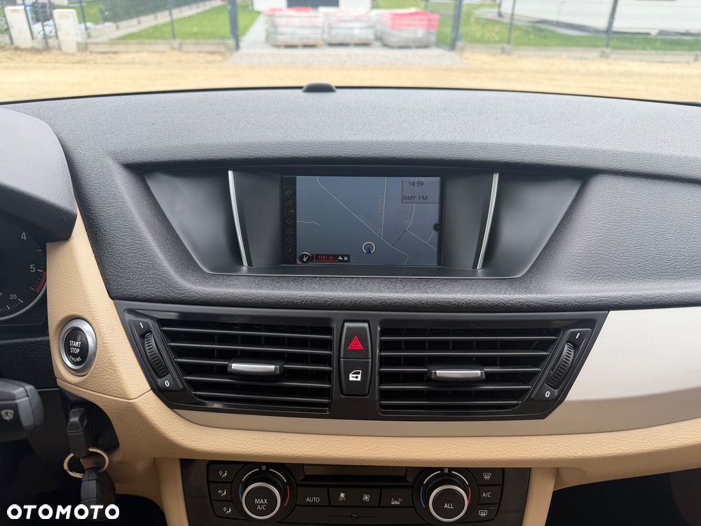 BMW X1 sDrive18d xLine - 10