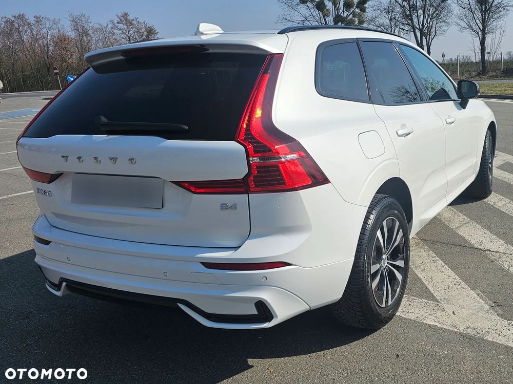 Volvo XC 60 B4 B Plus Dark - 8
