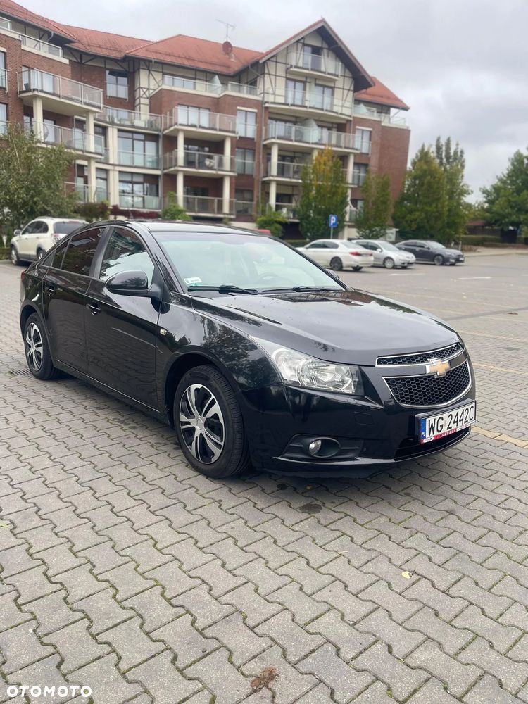 Chevrolet Cruze 1.6 Base - 1