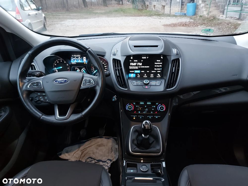 Ford Kuga 1.5 EcoBoost 2x4 Trend - 11