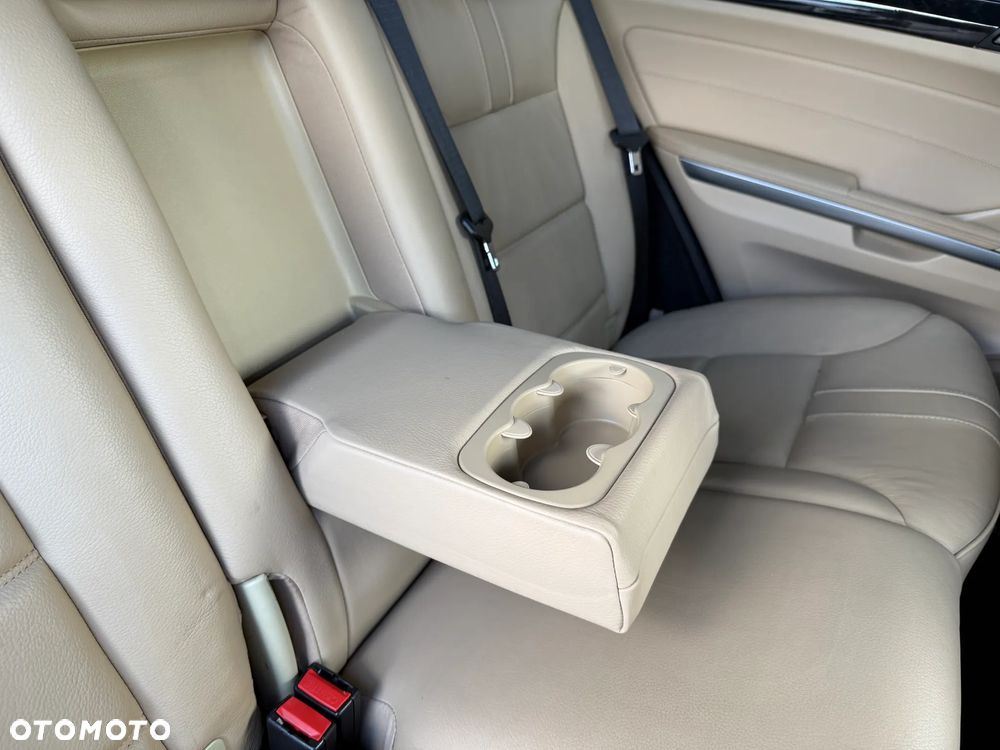 Mercedes-Benz ML 320 CDI 4Matic 7G-TRONIC - 24