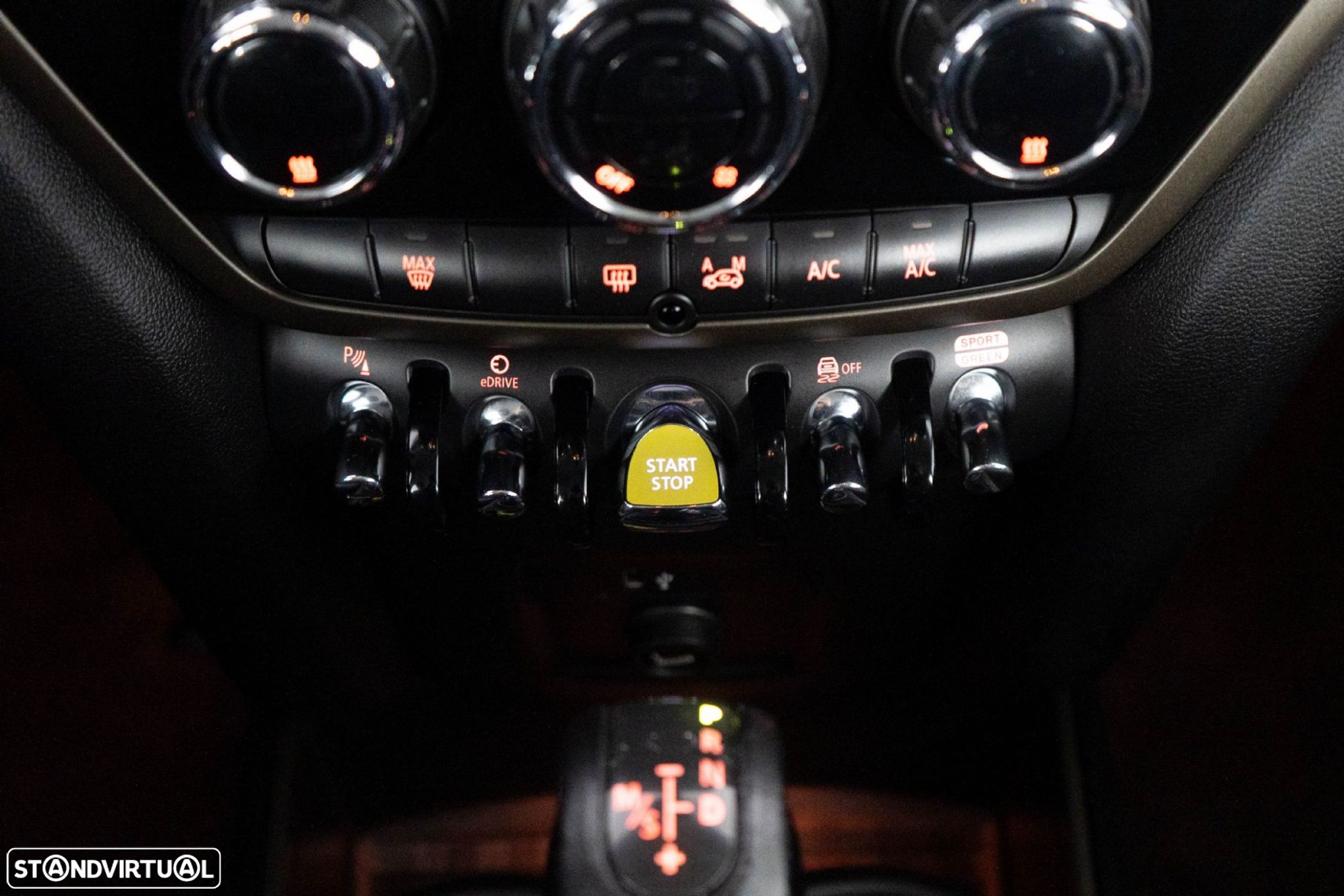 MINI Countryman Cooper SE ALL4 Auto - 24