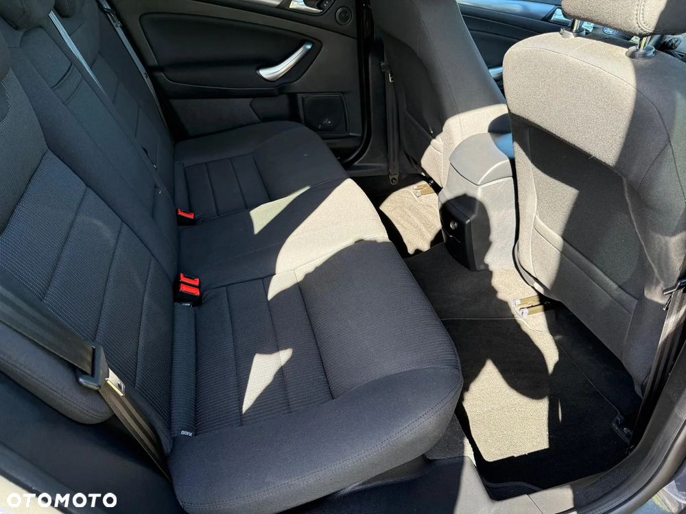 Ford Mondeo 2.0 TDCI Champions Edition - 30