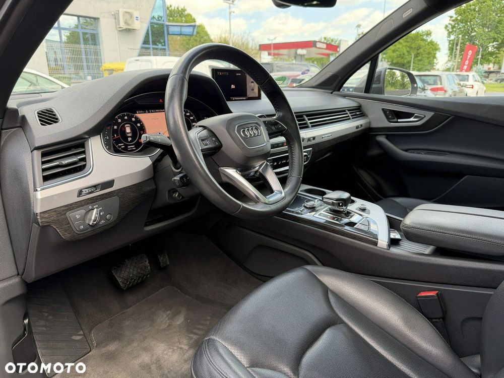 Audi Q7 - 16
