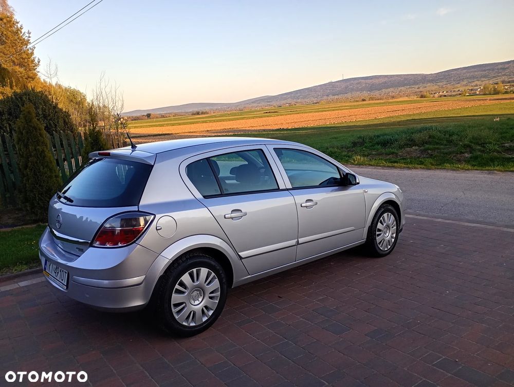 Opel Astra - 4