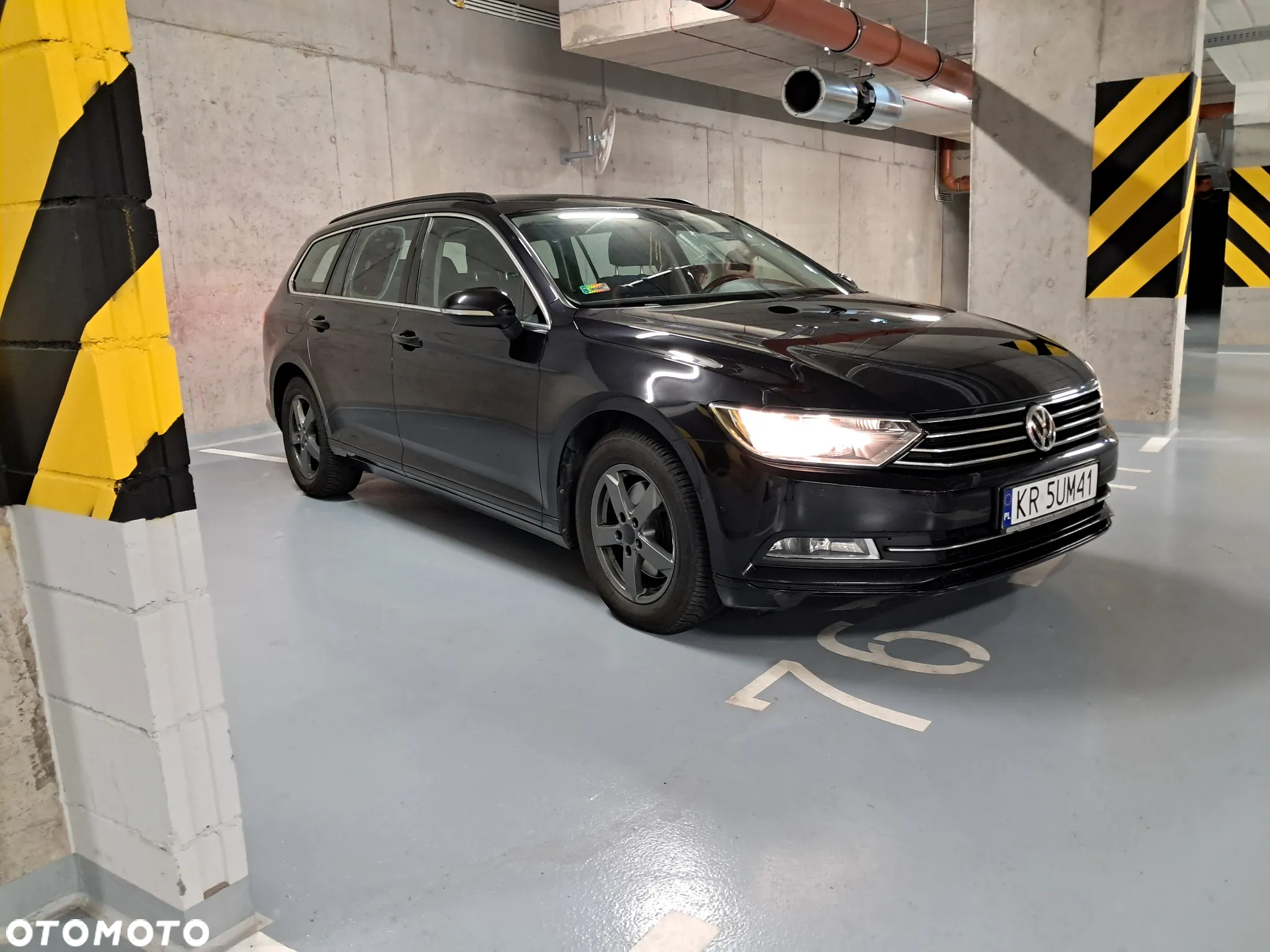 Volkswagen Passat - 8