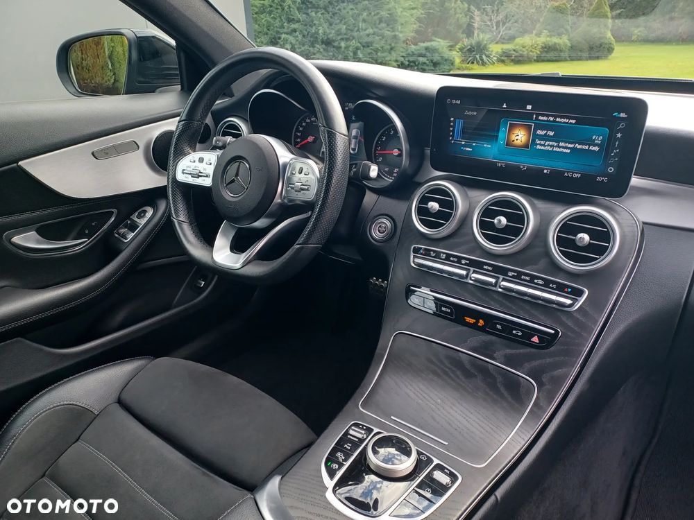 Mercedes-Benz Klasa C 300 9G-TRONIC AMG Line - 19