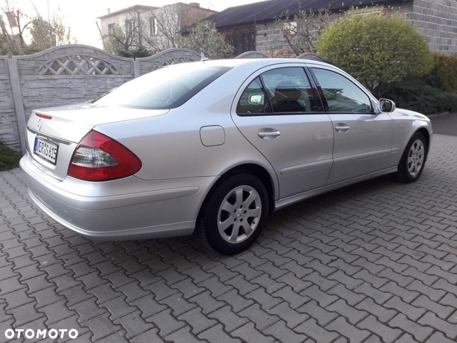 Mercedes-Benz Klasa E 200 CDI Classic - 29