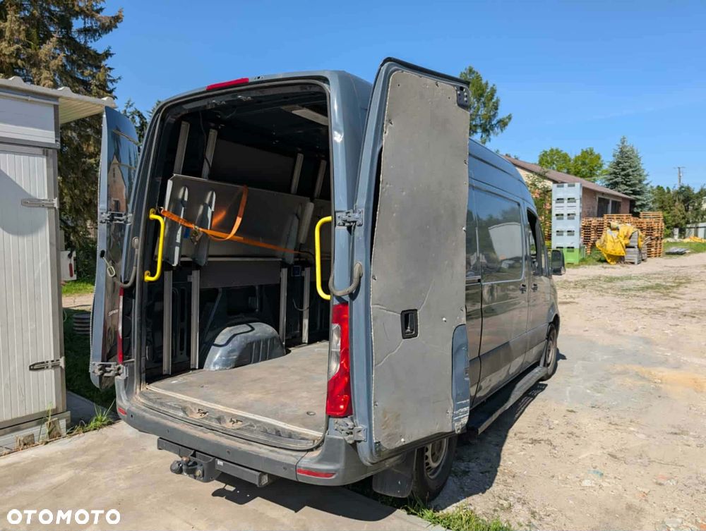 Mercedes-Benz Sprinter - 3