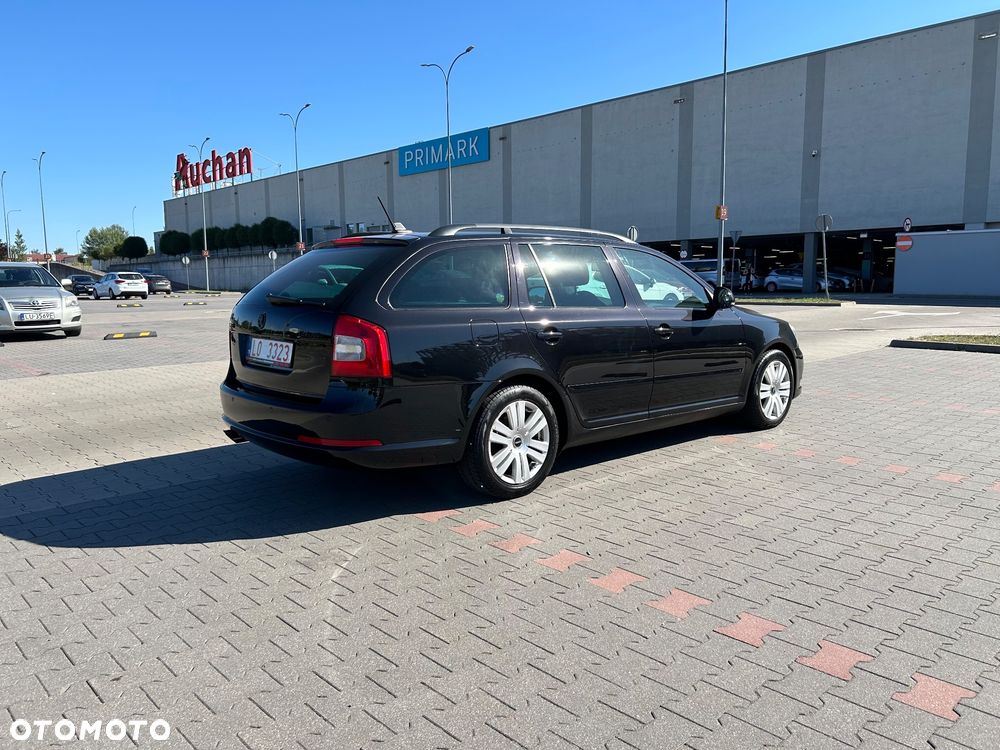 Skoda Octavia 2.0 TDI DPF RS - 6