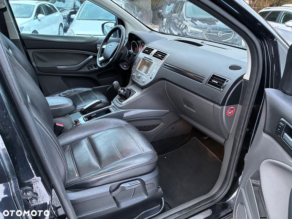 Ford Kuga 2.0 TDCi 2x4 Titanium - 11