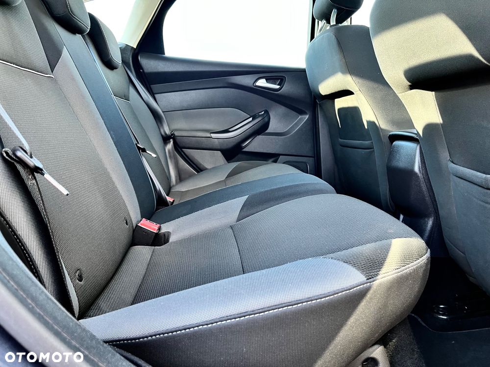 Ford Focus 1.6 TI-VCT Champions Edition - 14