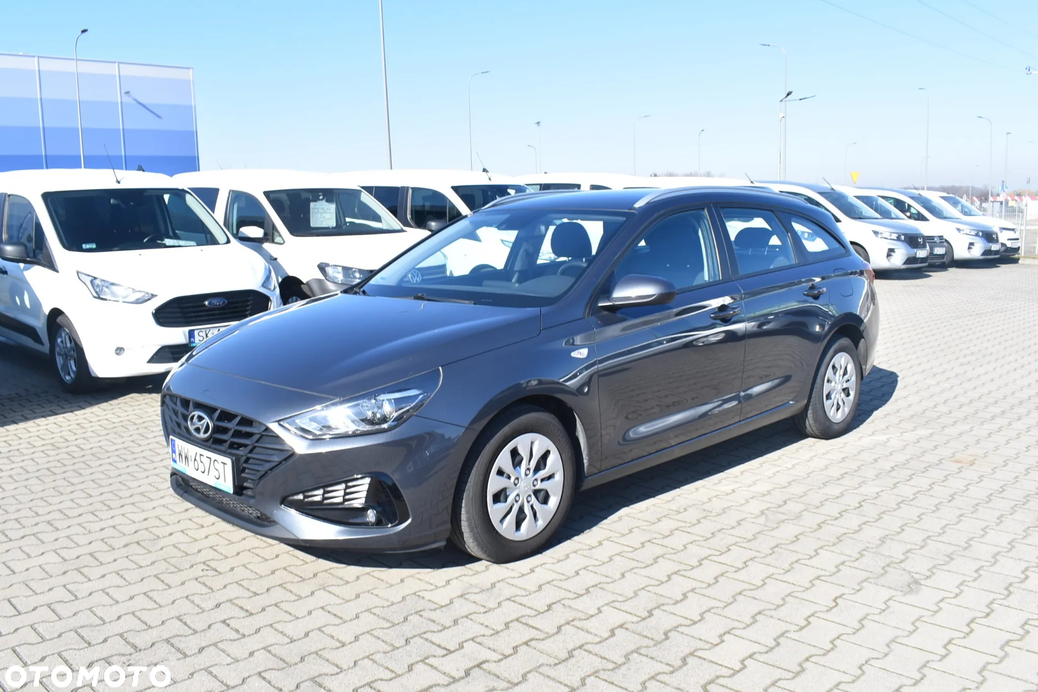 Hyundai i30 1.6 D Classic + DCT - 3