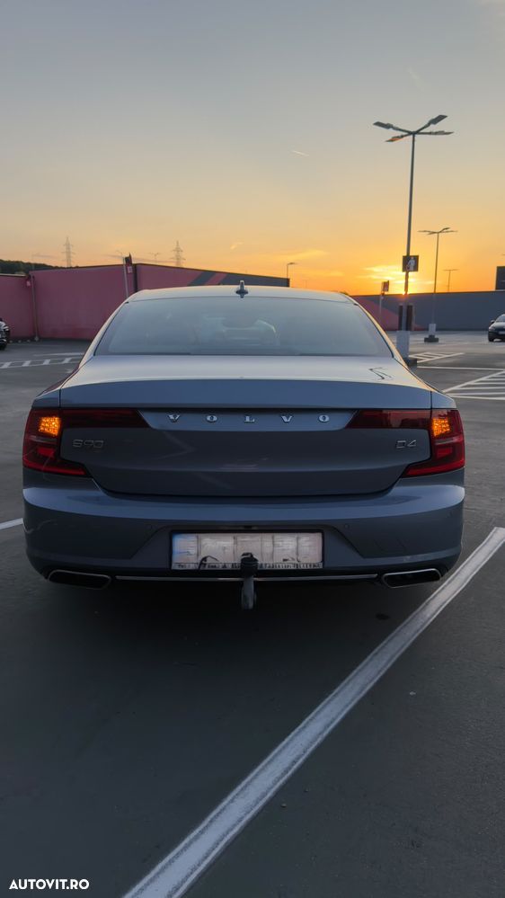 Volvo S90 D4 Inscription - 37
