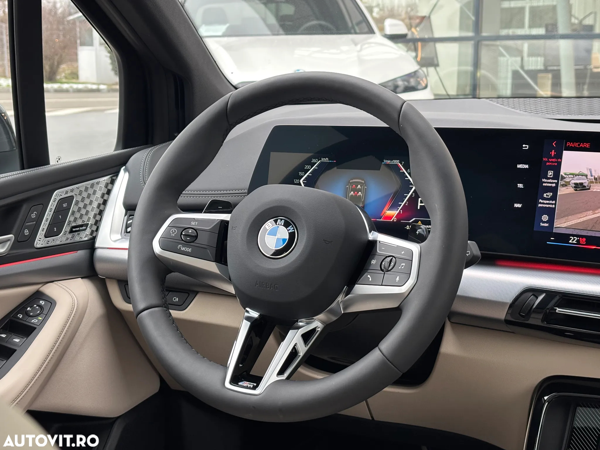 BMW Seria 2 220i AT MHEV - 11