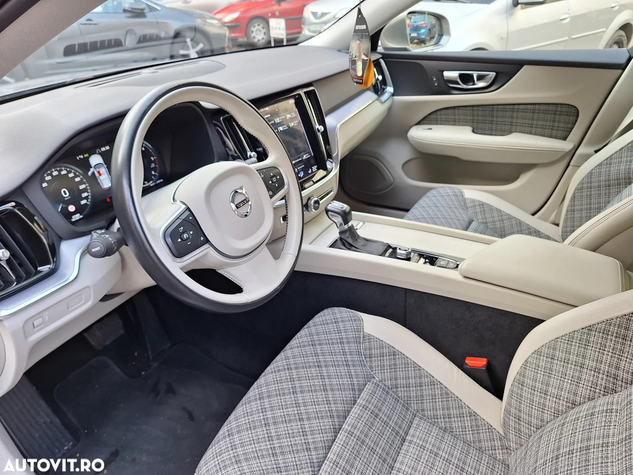 Volvo V60 D4 AWD Momentum - 2