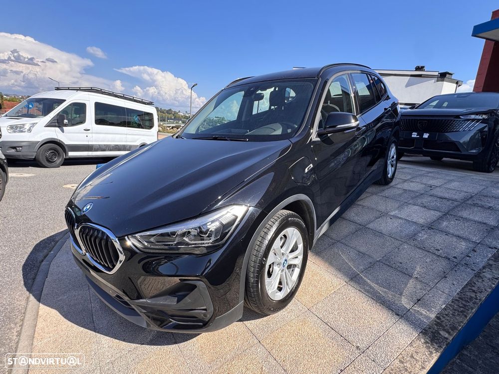 BMW X1 25 e xDrive Corporate Edition - 3