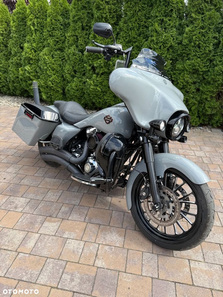 Harley-Davidson FLH Electra Glide - 5