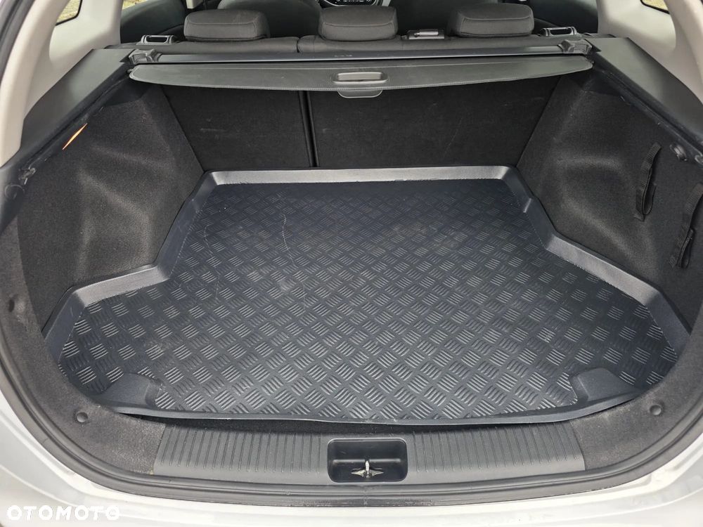 Kia Ceed - 25