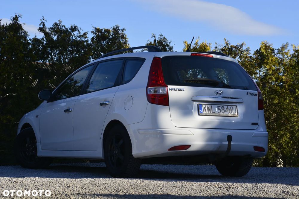 Hyundai i30 1.6 CRDi Comfort EU5 - 10