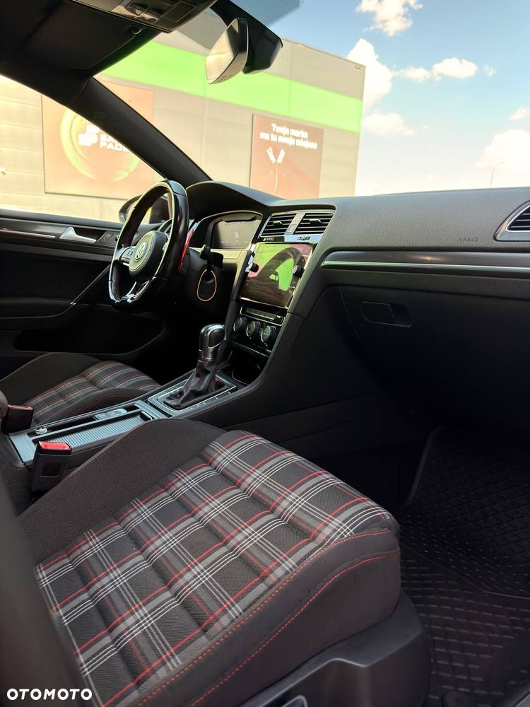 Volkswagen Golf 2.0 TSI BMT GTI Performance DSG - 30