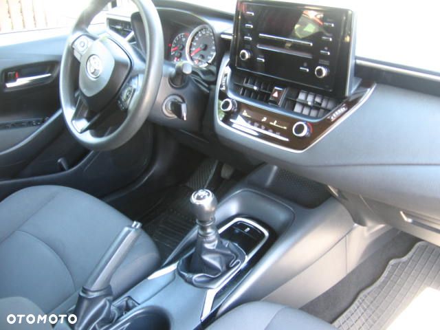 Toyota Corolla 1.6 Active - 18