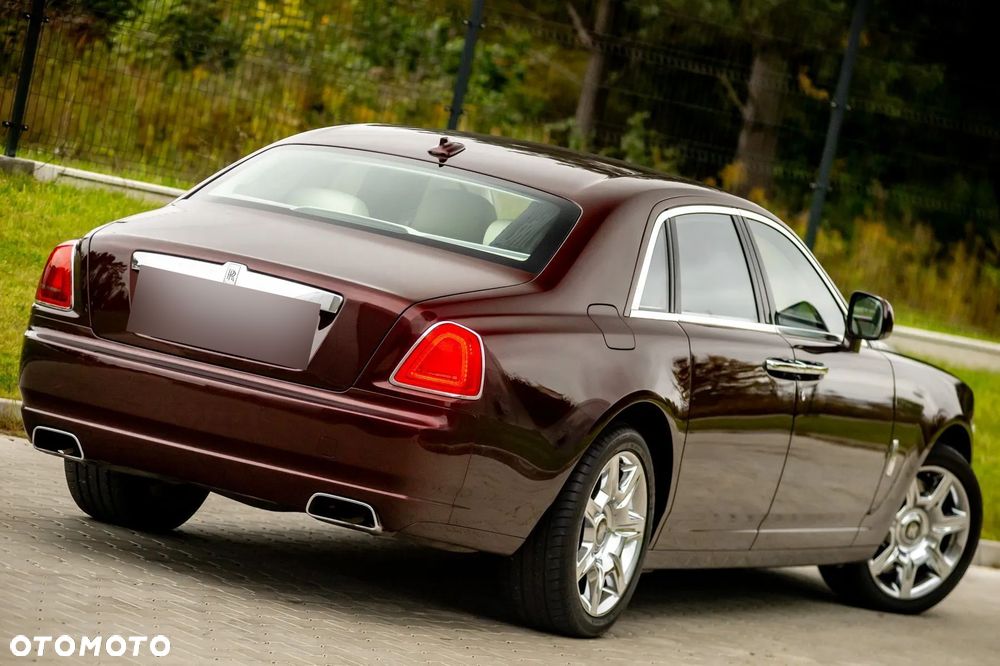 Rolls-Royce Ghost - 8