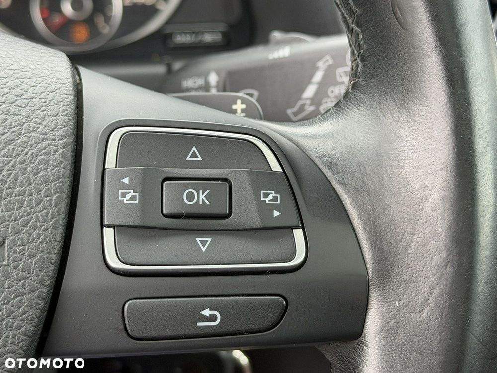 Volkswagen Tiguan 2.0 TDI DPF 4Motion BlueMotion Technology DSG Exclusive - 24
