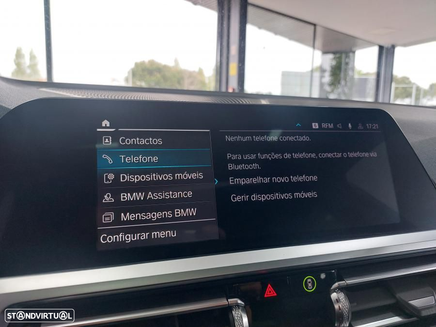 BMW 330 e Pack 50 anos M Auto - 31