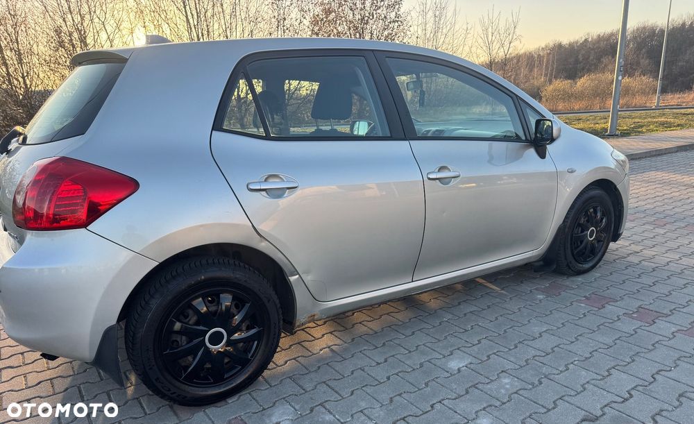 Toyota Auris - 5