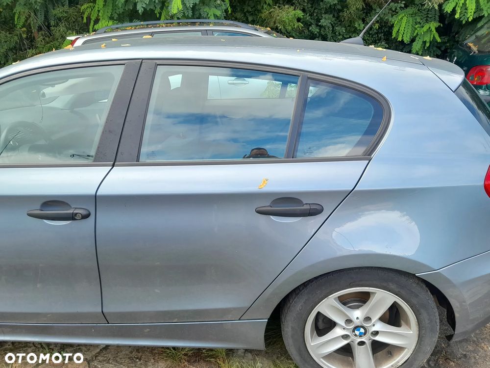 Drzwi tylne lewe BMW 1 E87 A18/7 QUARZBLAU - 1