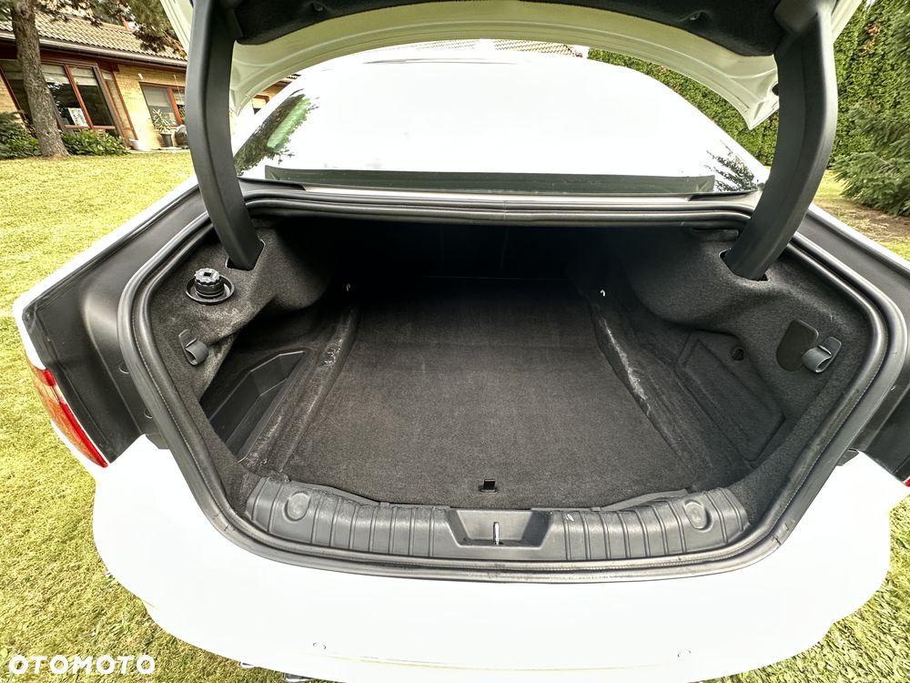 Jaguar XF 2.0 i4D AWD Prestige - 16