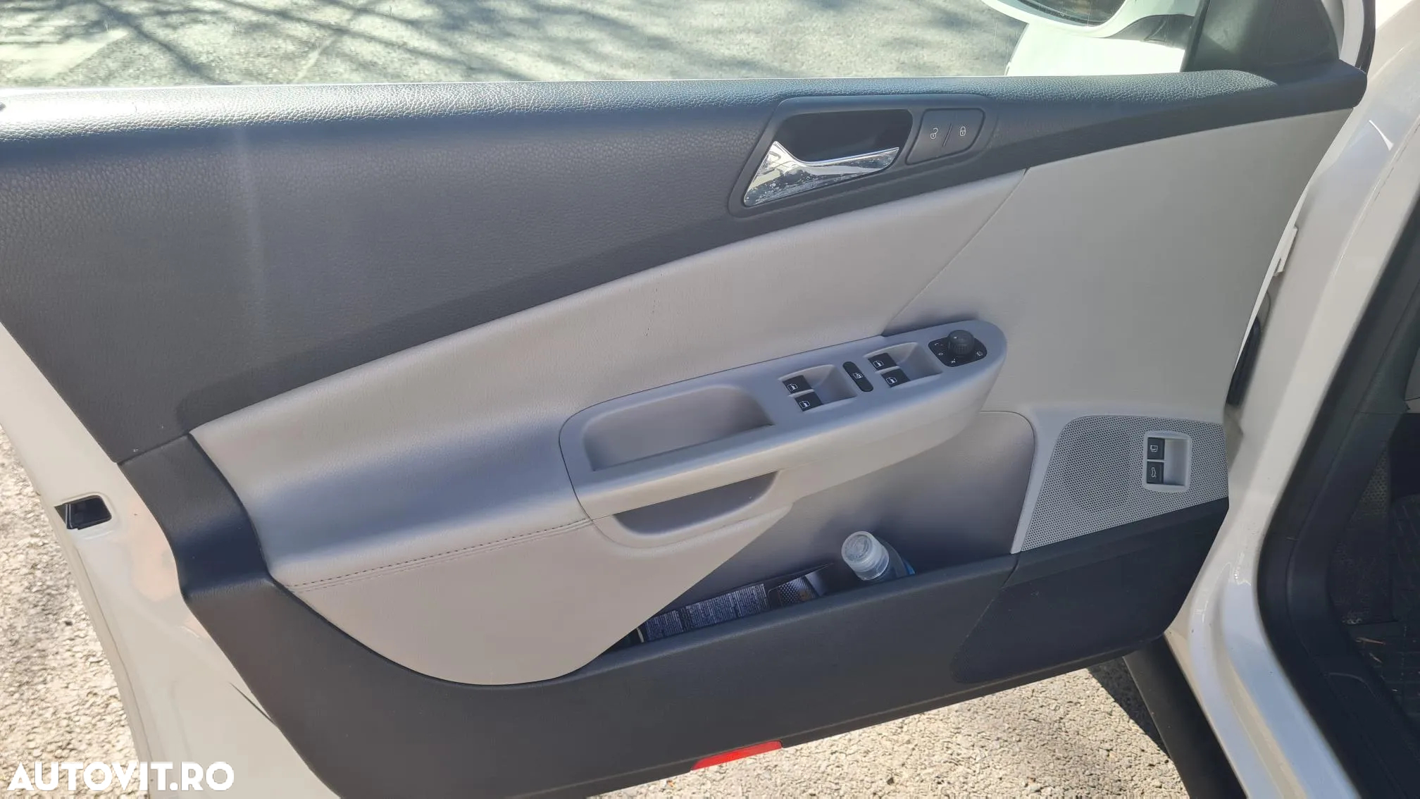 Volkswagen Passat 2.0TDI Highline DPF DSG - 11
