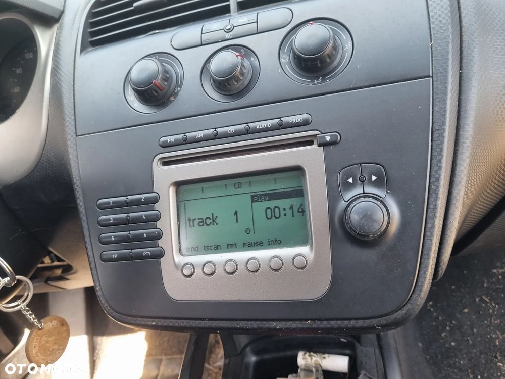 SEAT TOLEDO III 04-09 2005 r. radio radioodtwarzacz radioodbiornik * - 3