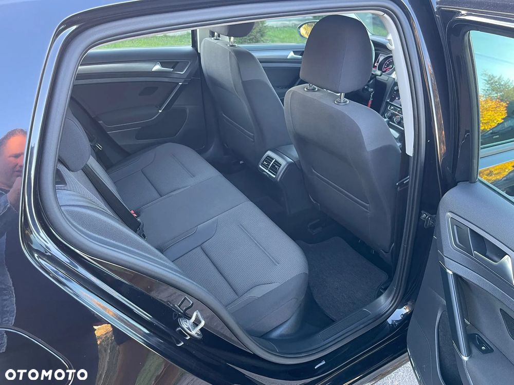 Volkswagen Golf ver-2-0-tdi-r--line-dsg - 11