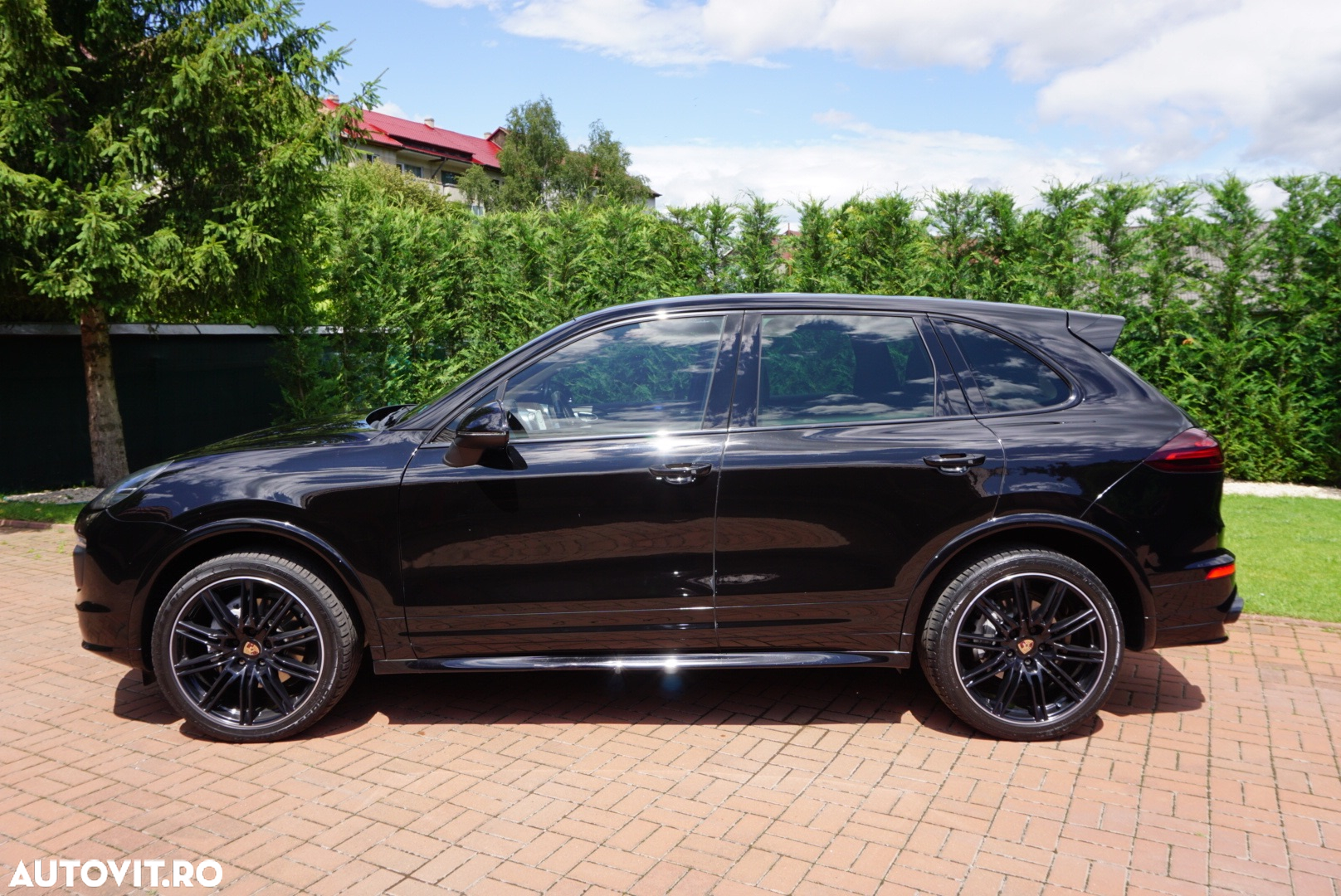 Porsche Cayenne 3.0 L - 25
