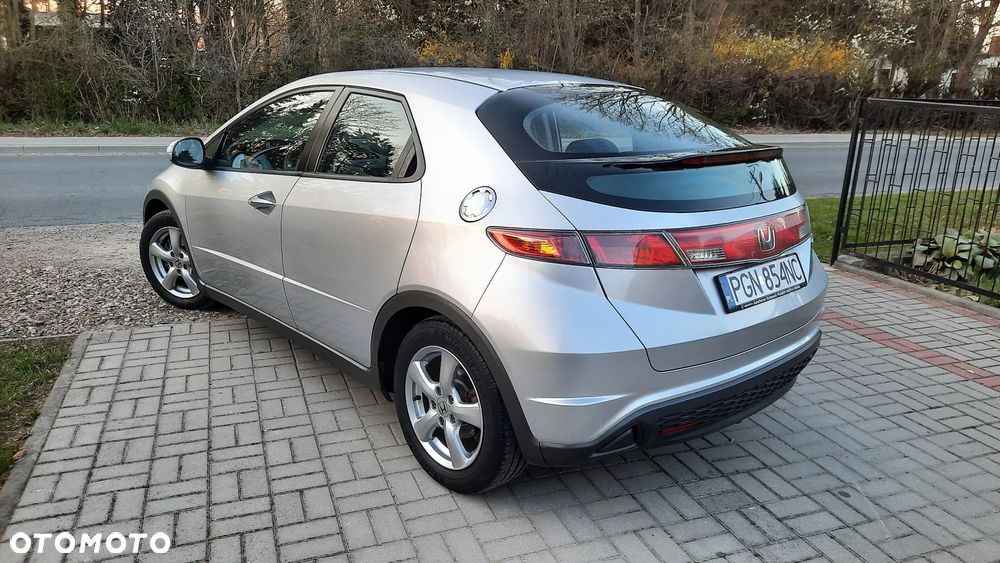 Honda Civic 1.4 Base - 9
